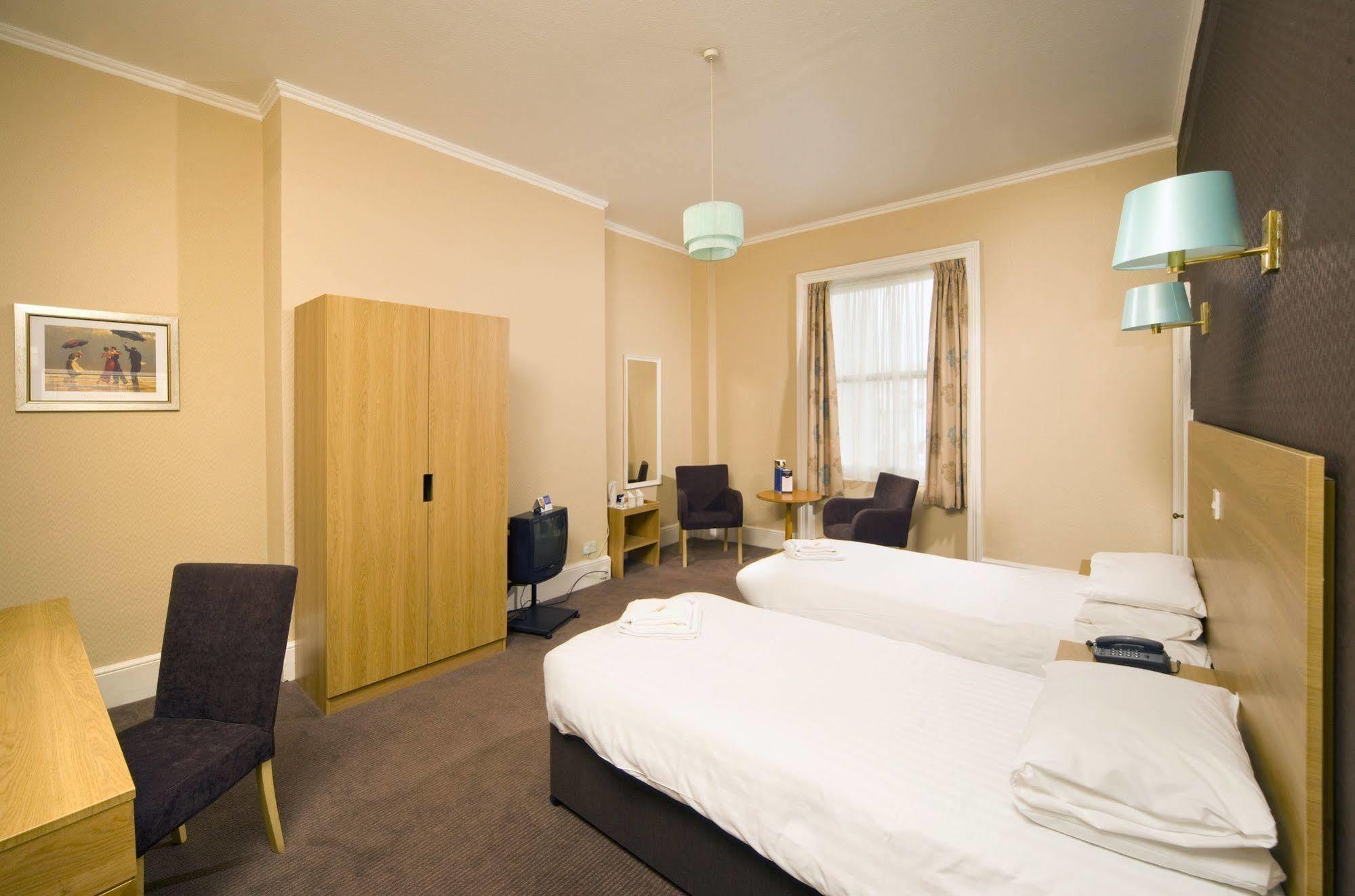 The Burlington Hotel Eastbourne Exterior photo